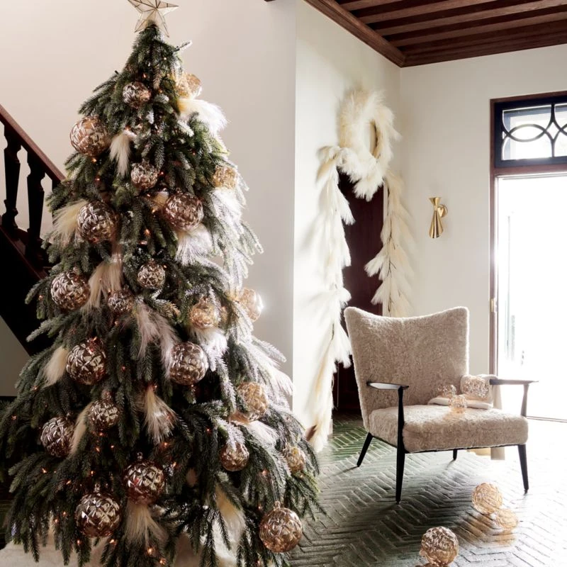 Faux Ivory Pampas Grass Wreath 36" - Image 5