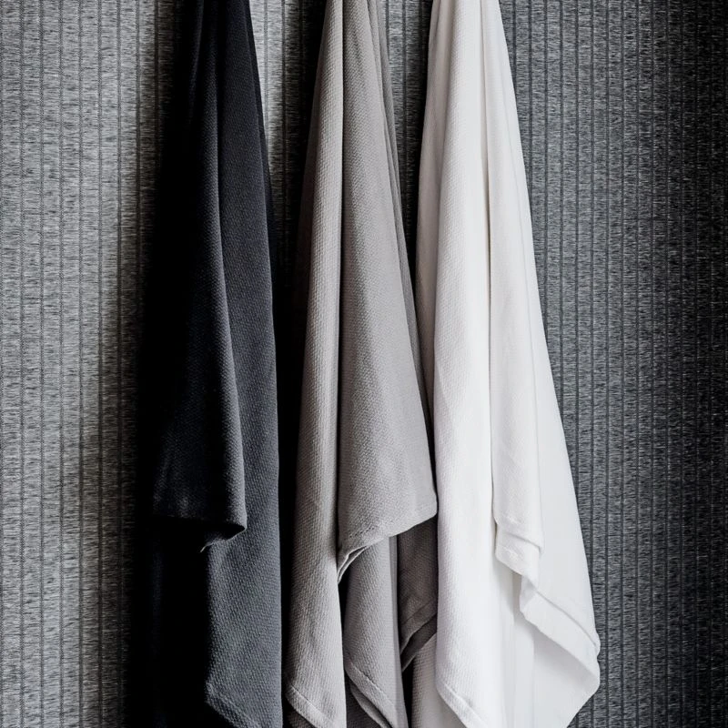 Jasper Organic Cotton Full/Queen Blanket Black - Image 3