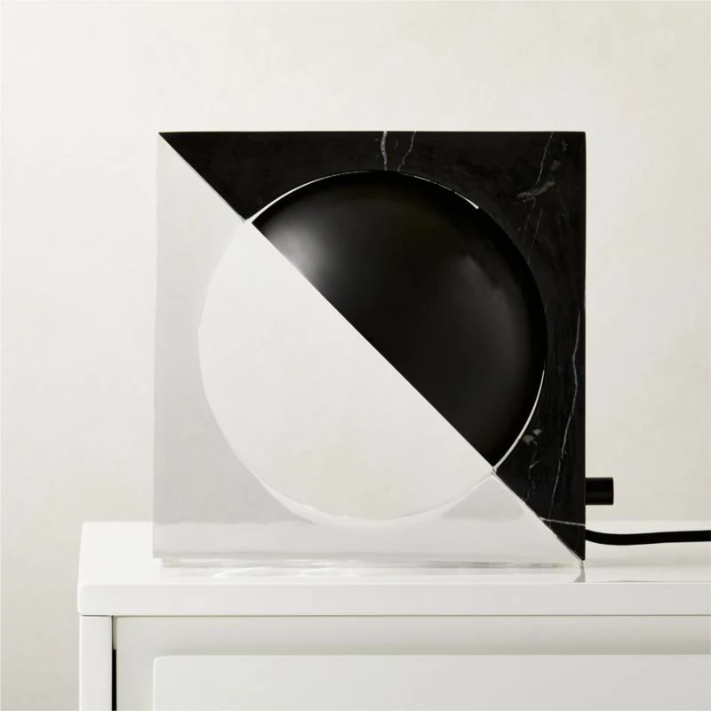 Venus Black Resin Modern Table Lamp